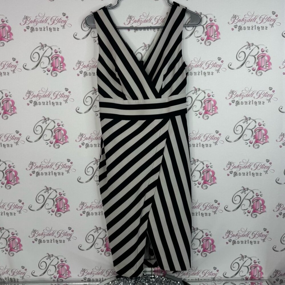 New Look dress Vneck stripes striped Asymmetrical Black and White Dress